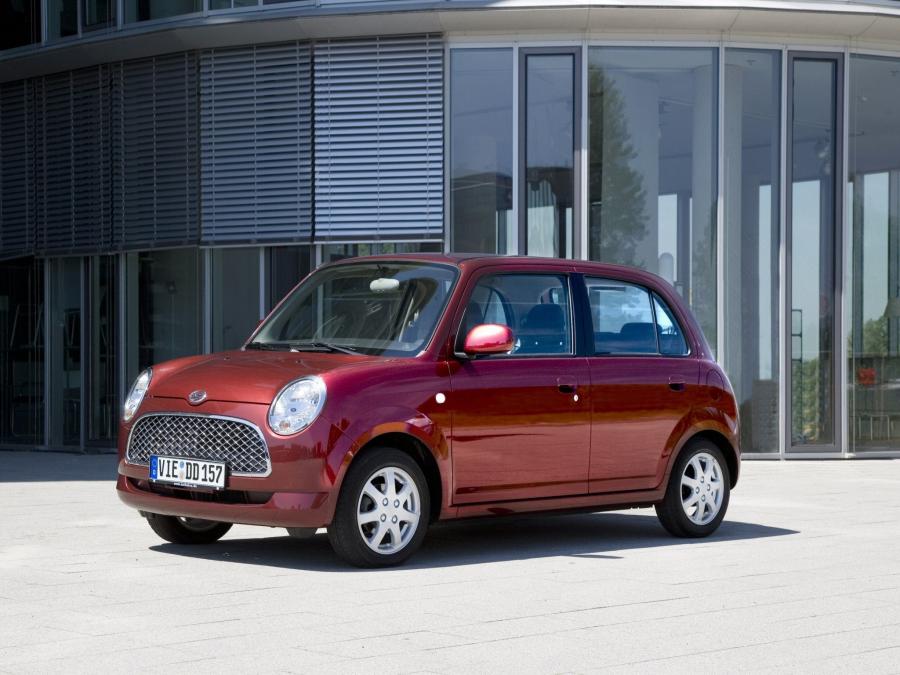  Daihatsu Trevis 2006 года  (фото 10 из 36)